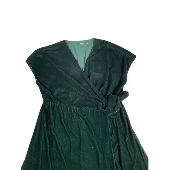 Lauren Ralph Lauren Plus Size 18W Green Velvet Faux Wrap Cocktail Dress - Picture 2 of 13